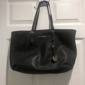 Micheal Kors Handbag